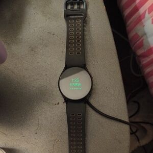 Advanced Black Smartwatch with Fitness Tracking